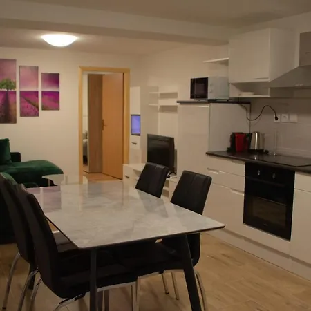 Apartment Cosy Charming Near The Palace Split