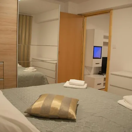 Apartment Cosy Charming Near The Palace Split