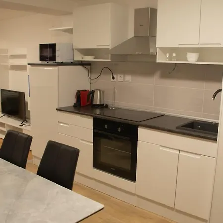 Apartment Cosy Charming Near The Palace *